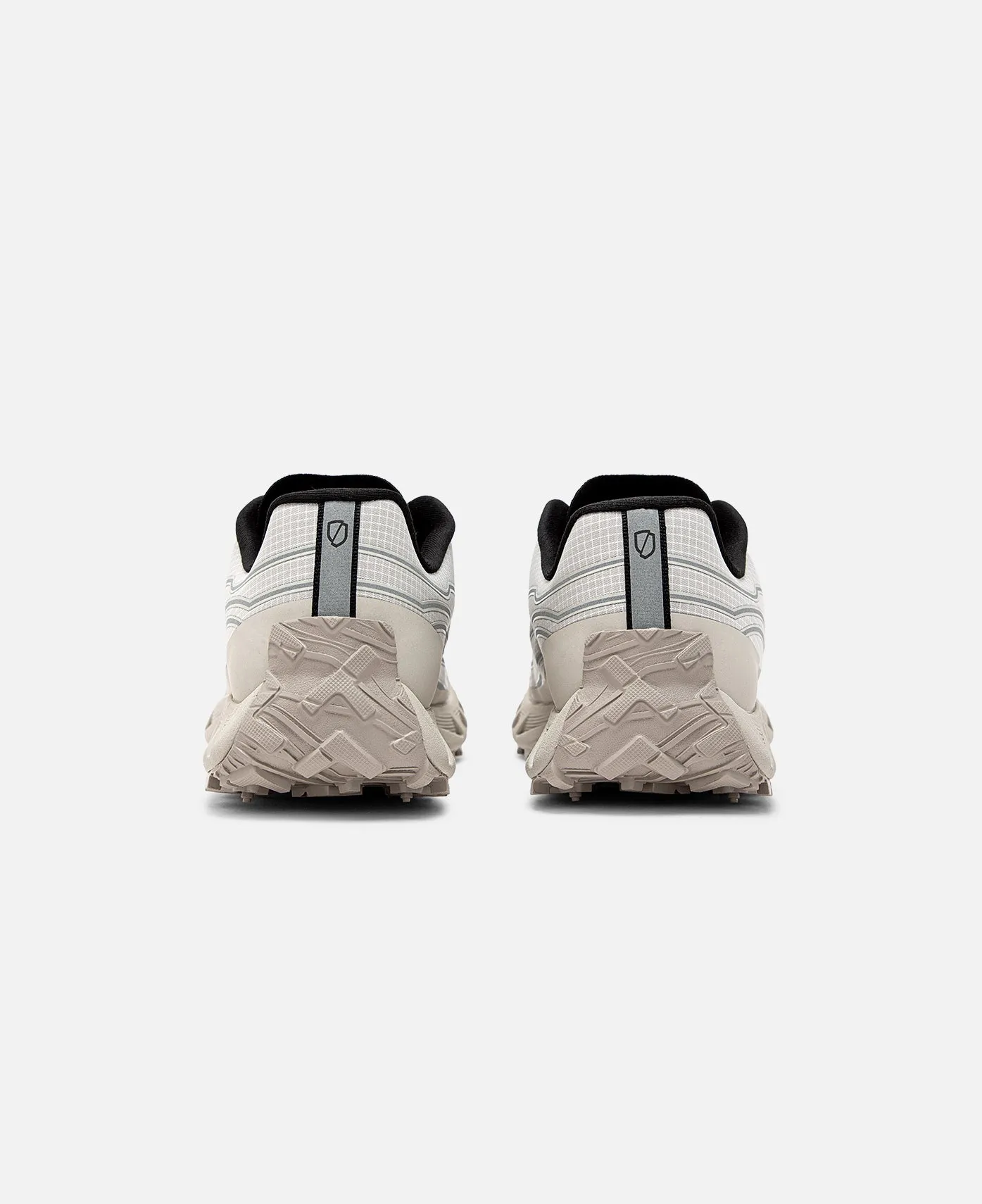 002 (Beige)