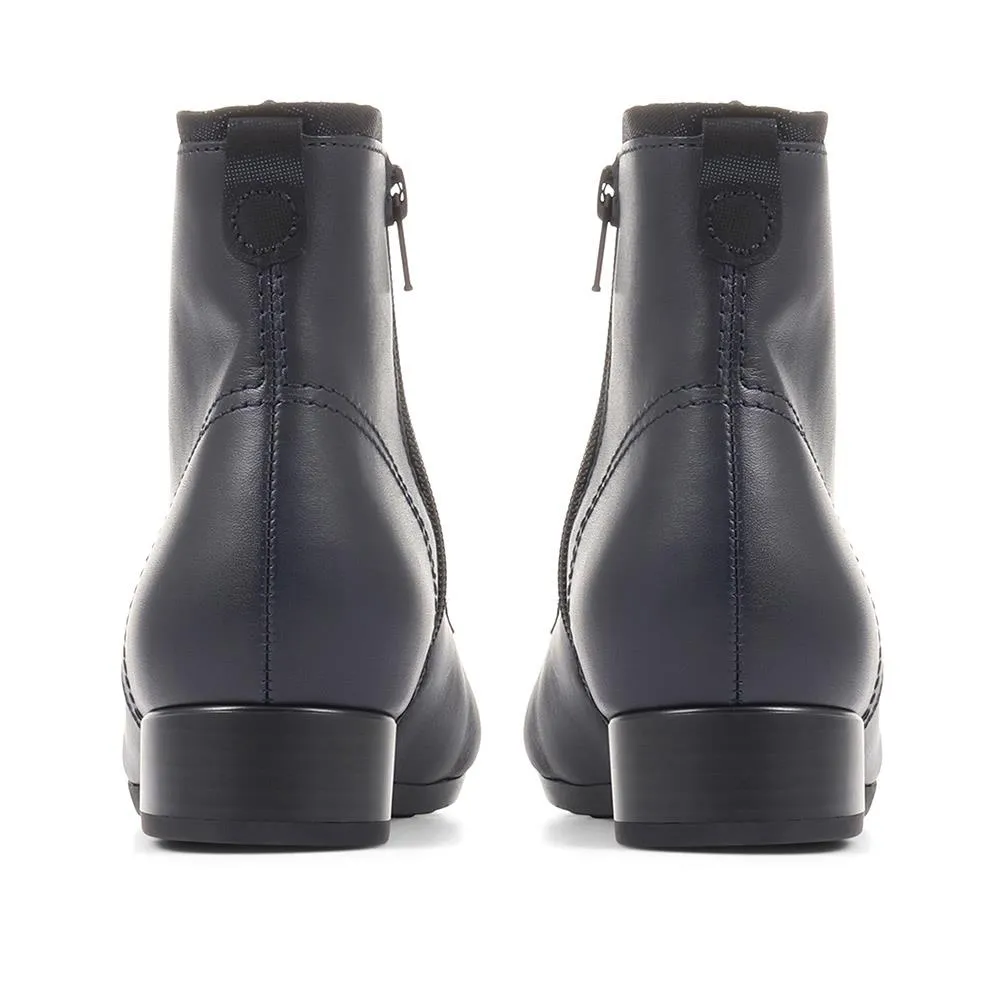 Block-Heeled Ankle Boots - GAB36532 / 322 830