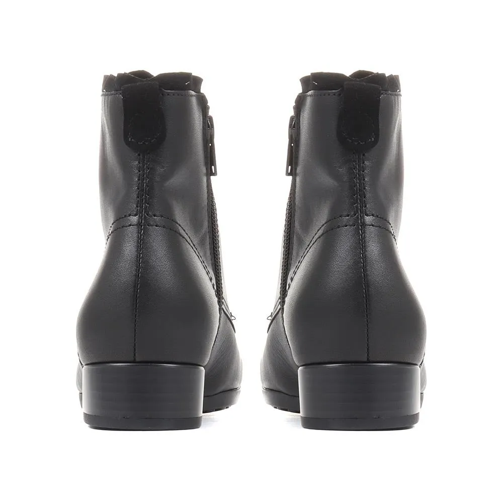 Block-Heeled Ankle Boots - GAB36532 / 322 830