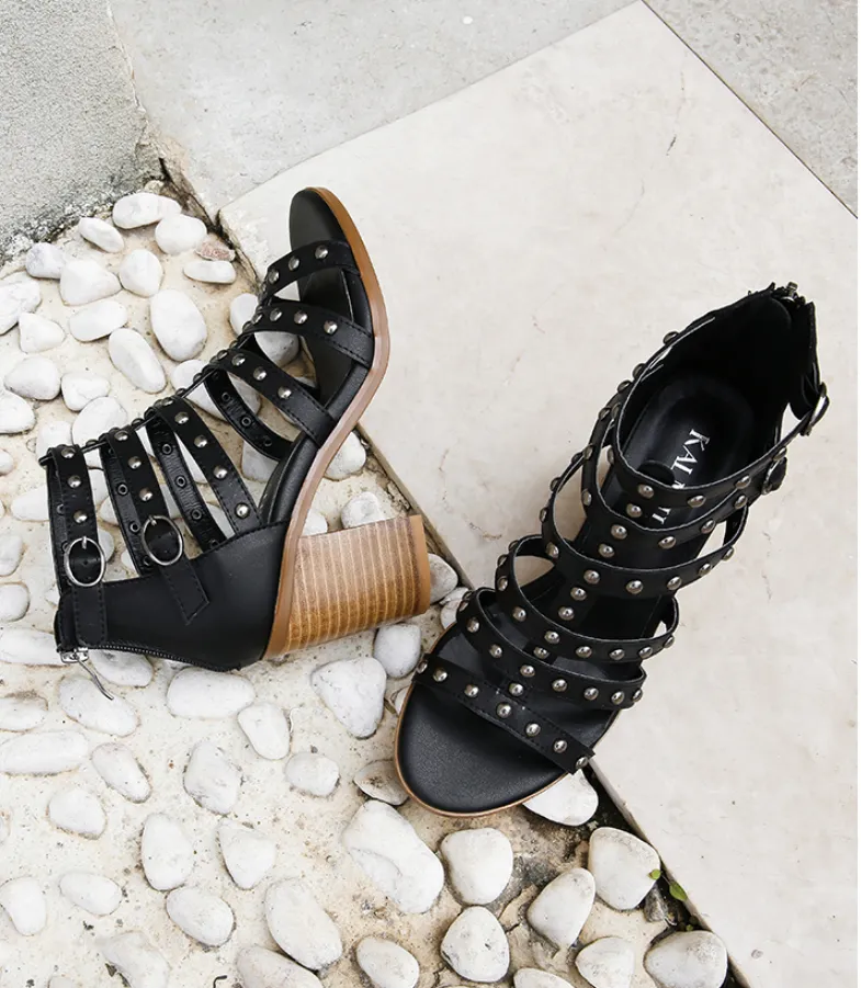 BOOPDO DESIGN ZIP UP DETAIL STUDDED BLOCK HEELED SANDALS