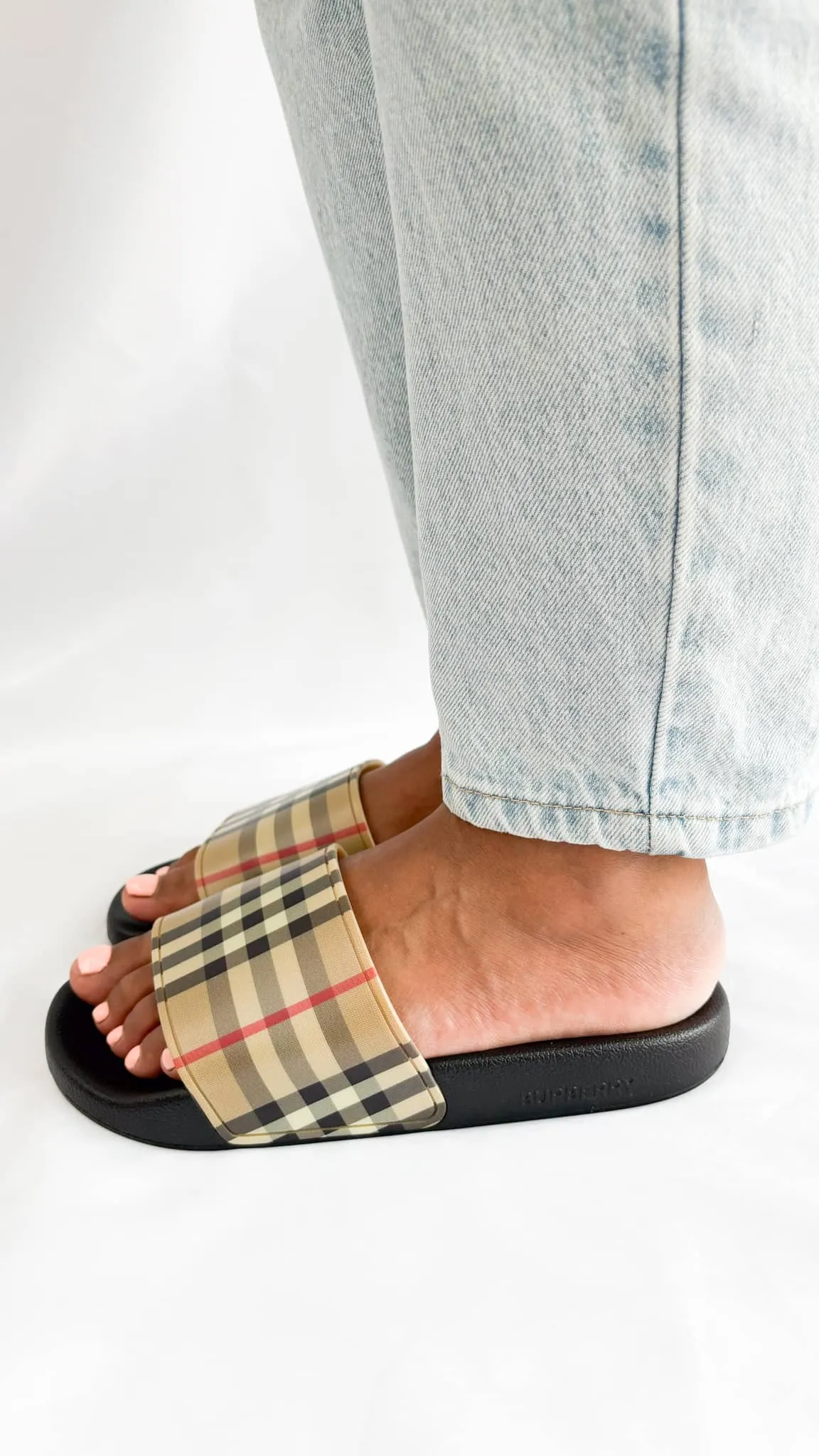 Burberry Furley Pool Slides