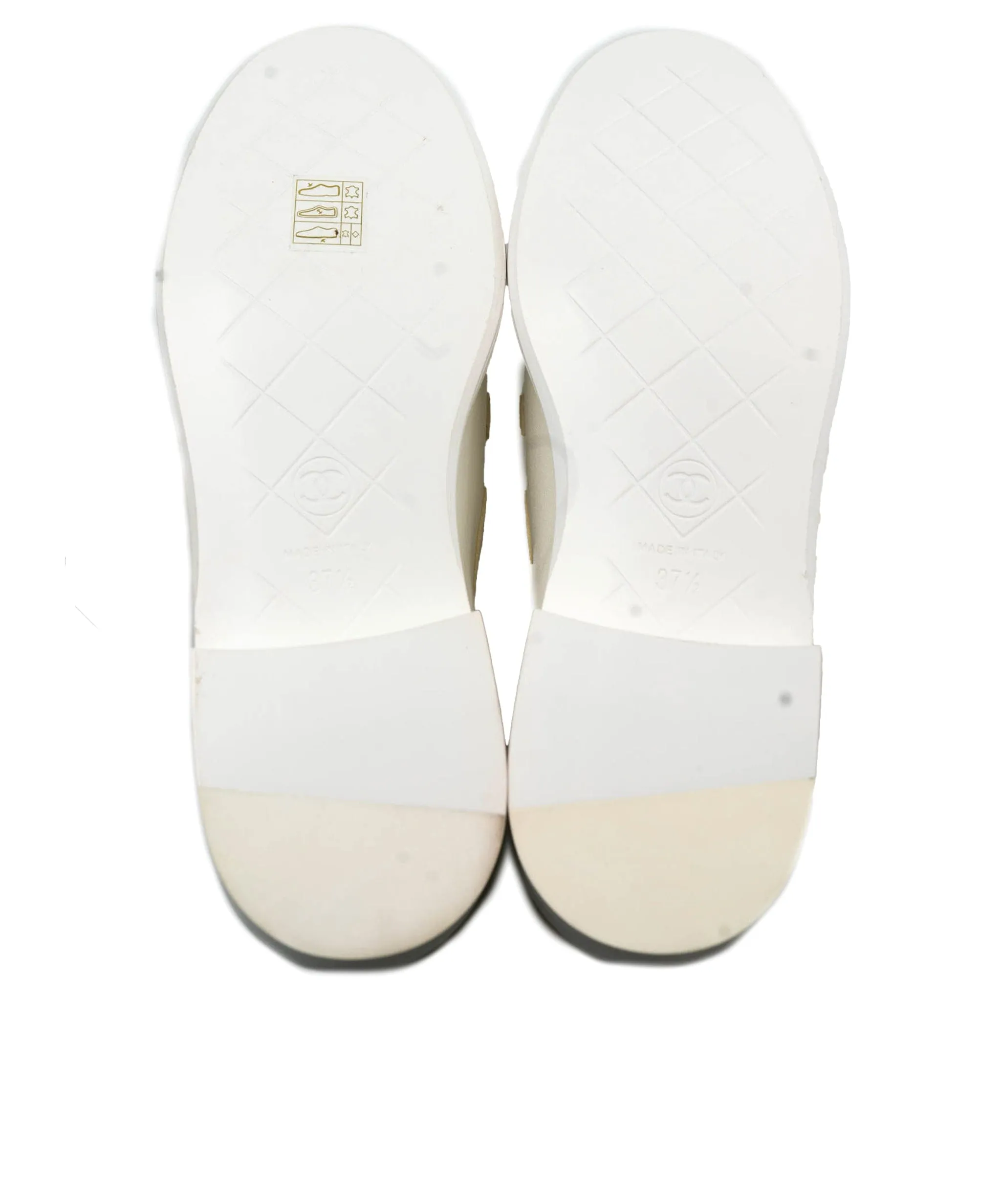 Chanel Silver Turnlock Loafers size 37.5 - AWL3699