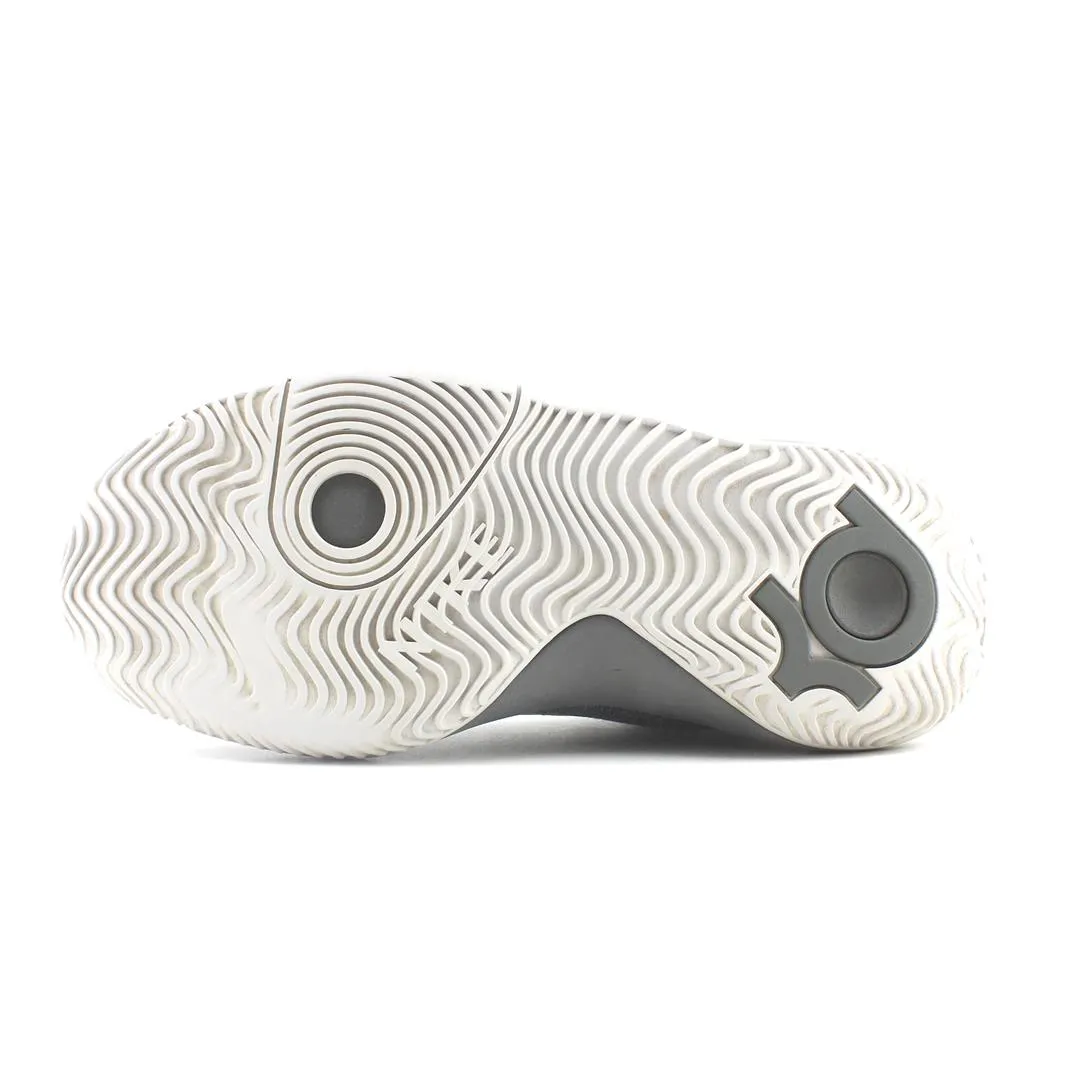 NIKE TREY 5
