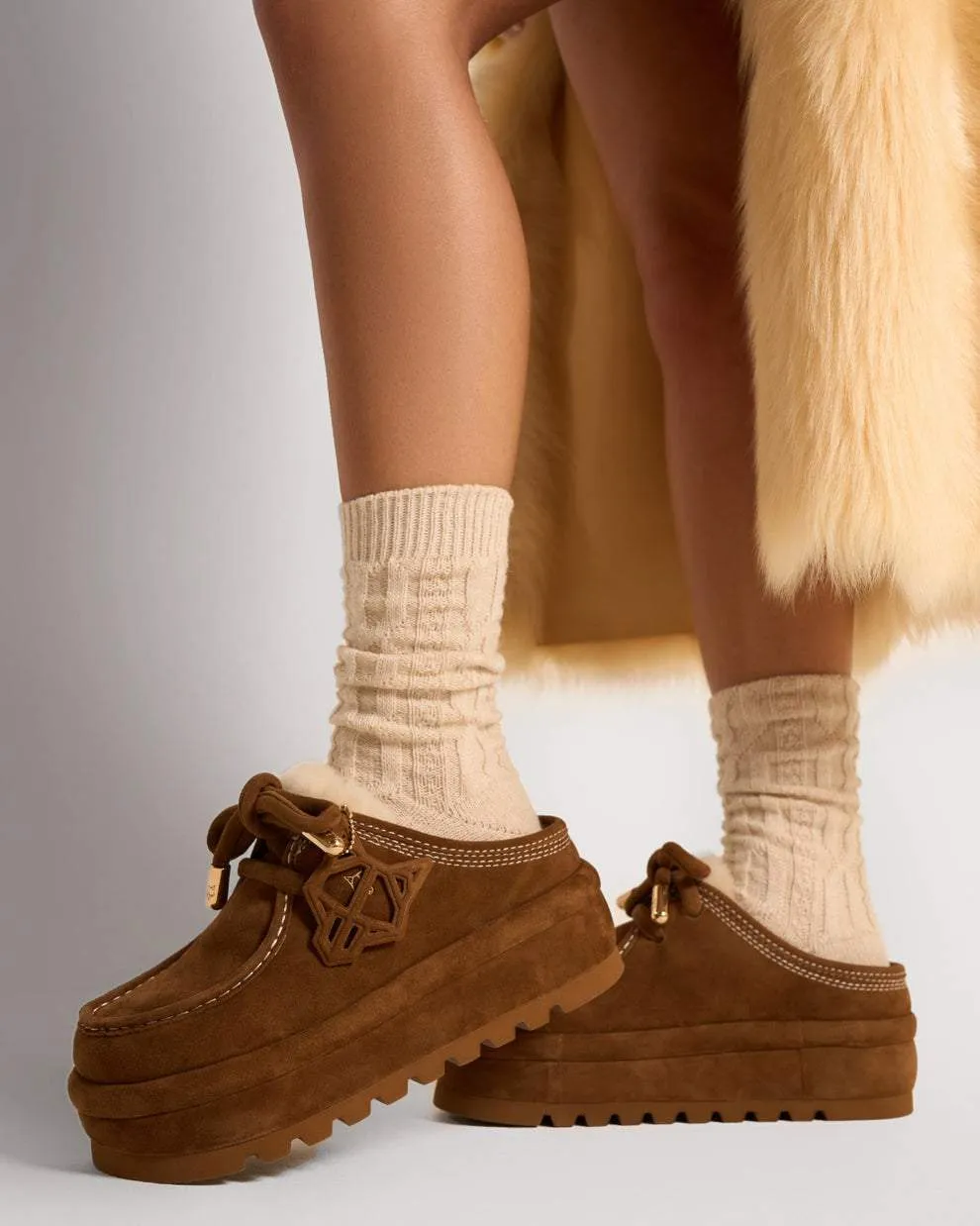 Shallow casual thick-soled plus velvet loafers