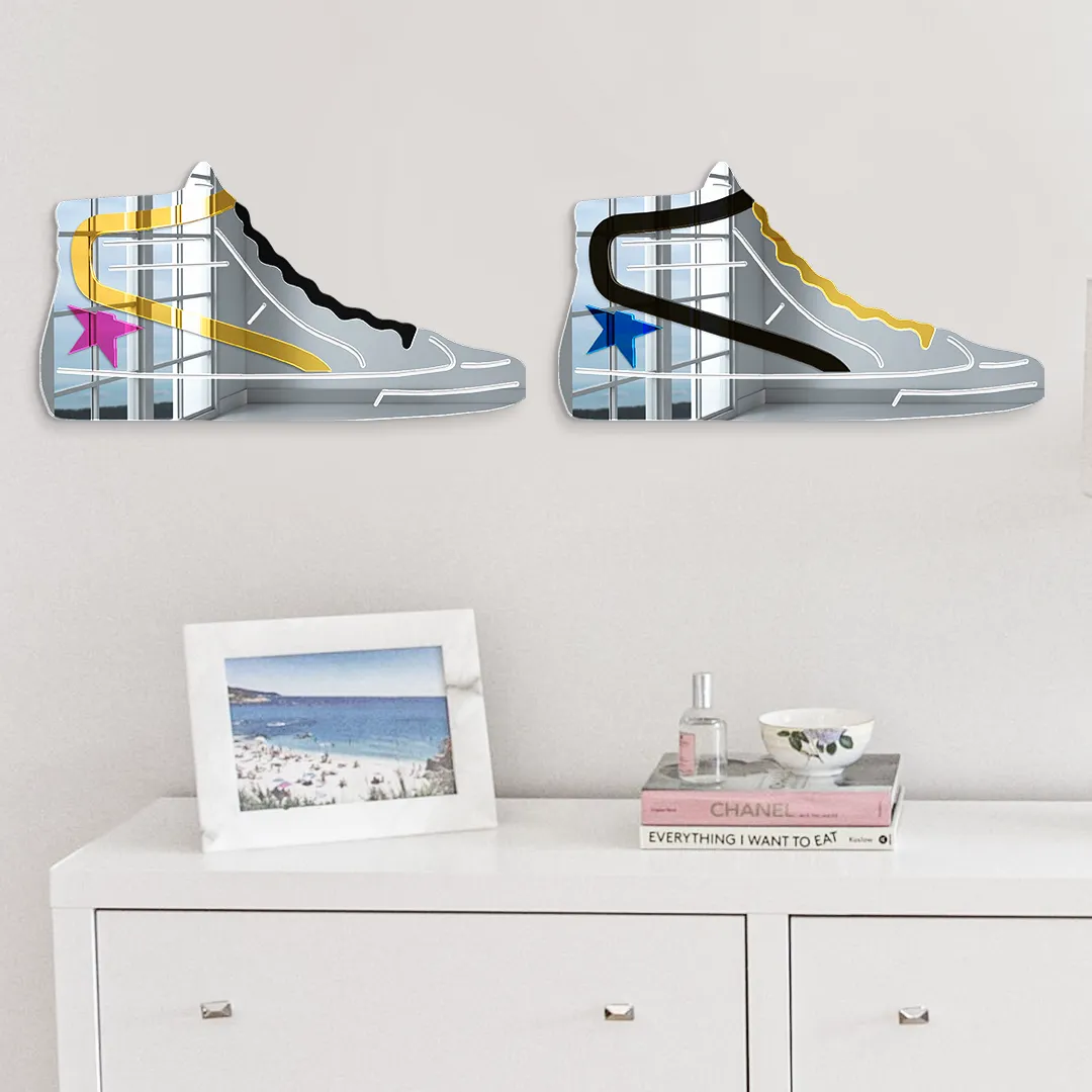 Sneakers Mirror Art