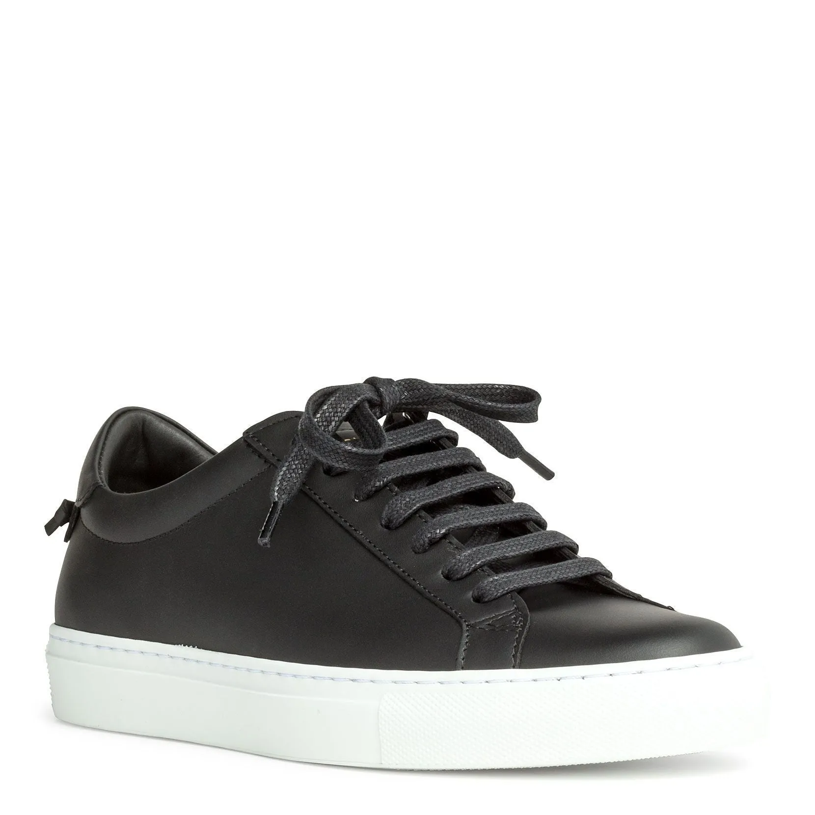 Urban street black low sneakers