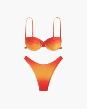 Vaila – Striking gradient hues – Gradient-printed bikini