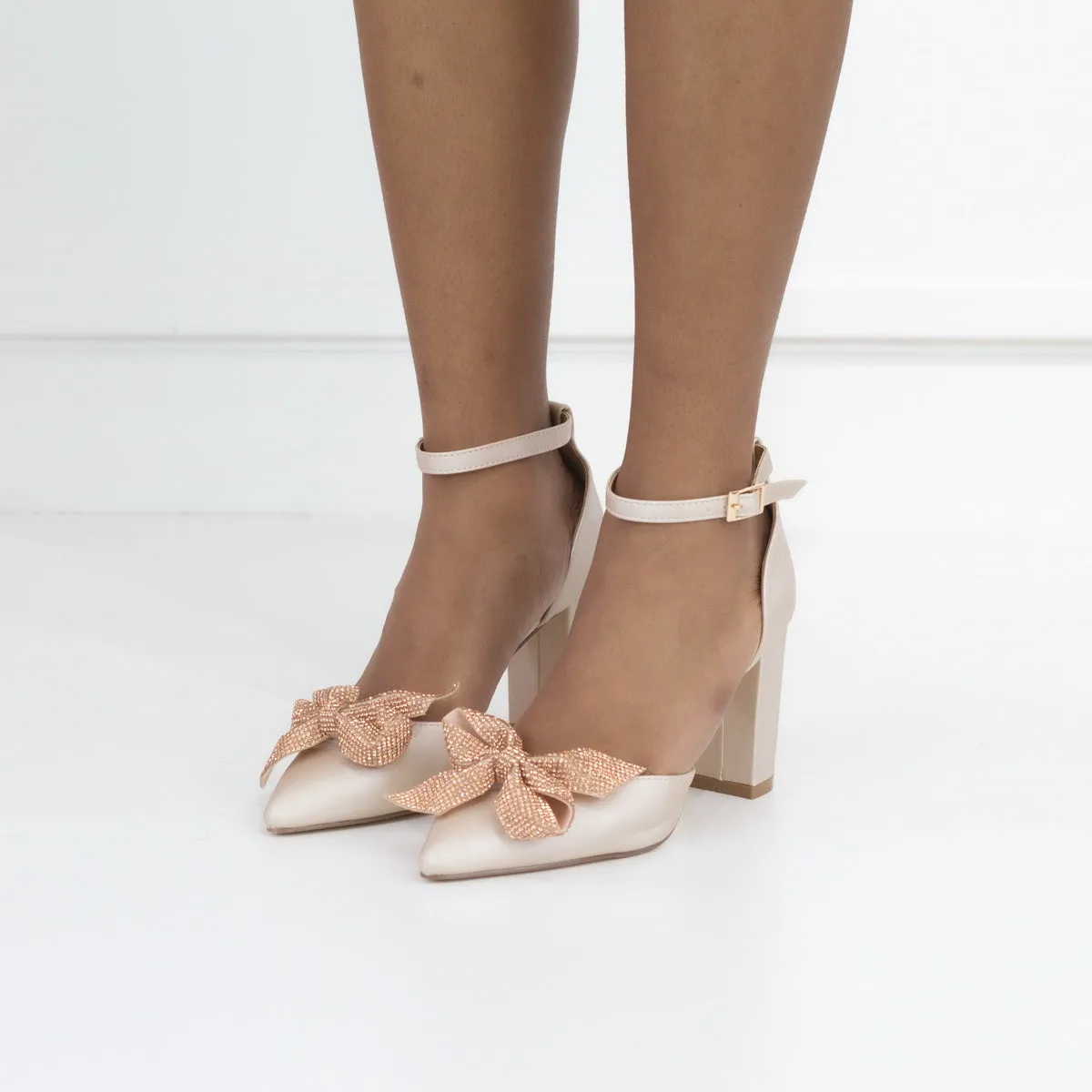 Wifey 9cm heel open waist shimmer pointy with a bow